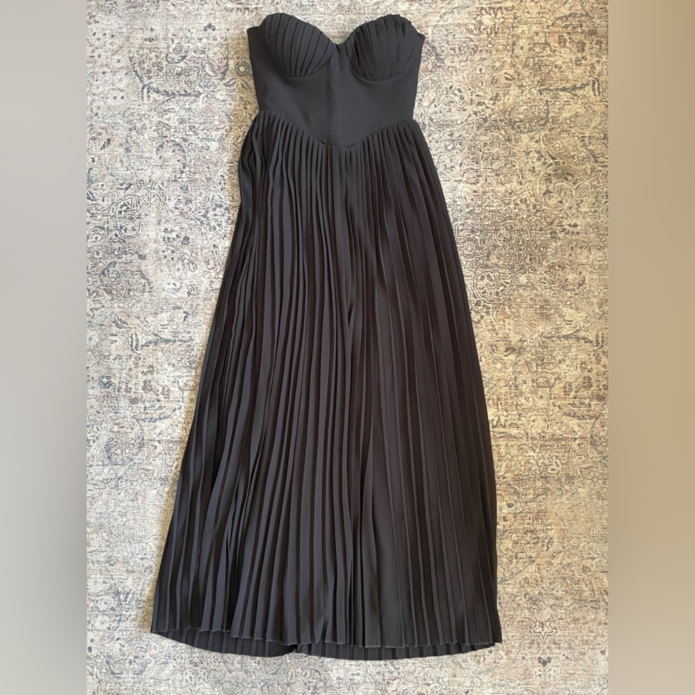House of CB Black Strapless Pleated Maxi Gown
